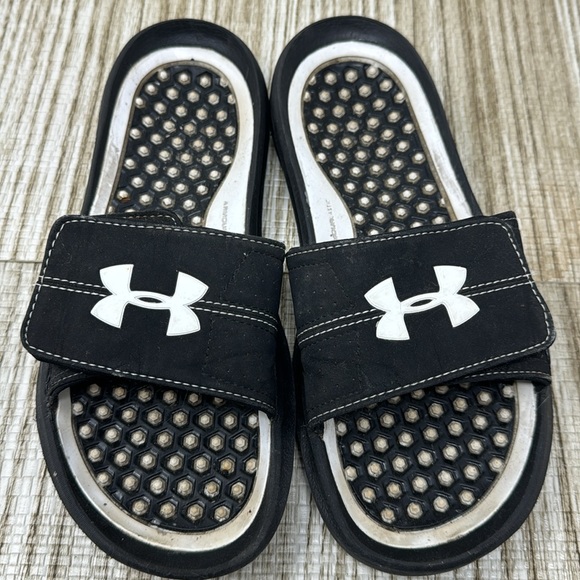 Under Armor Slides - Picture 2 of 5